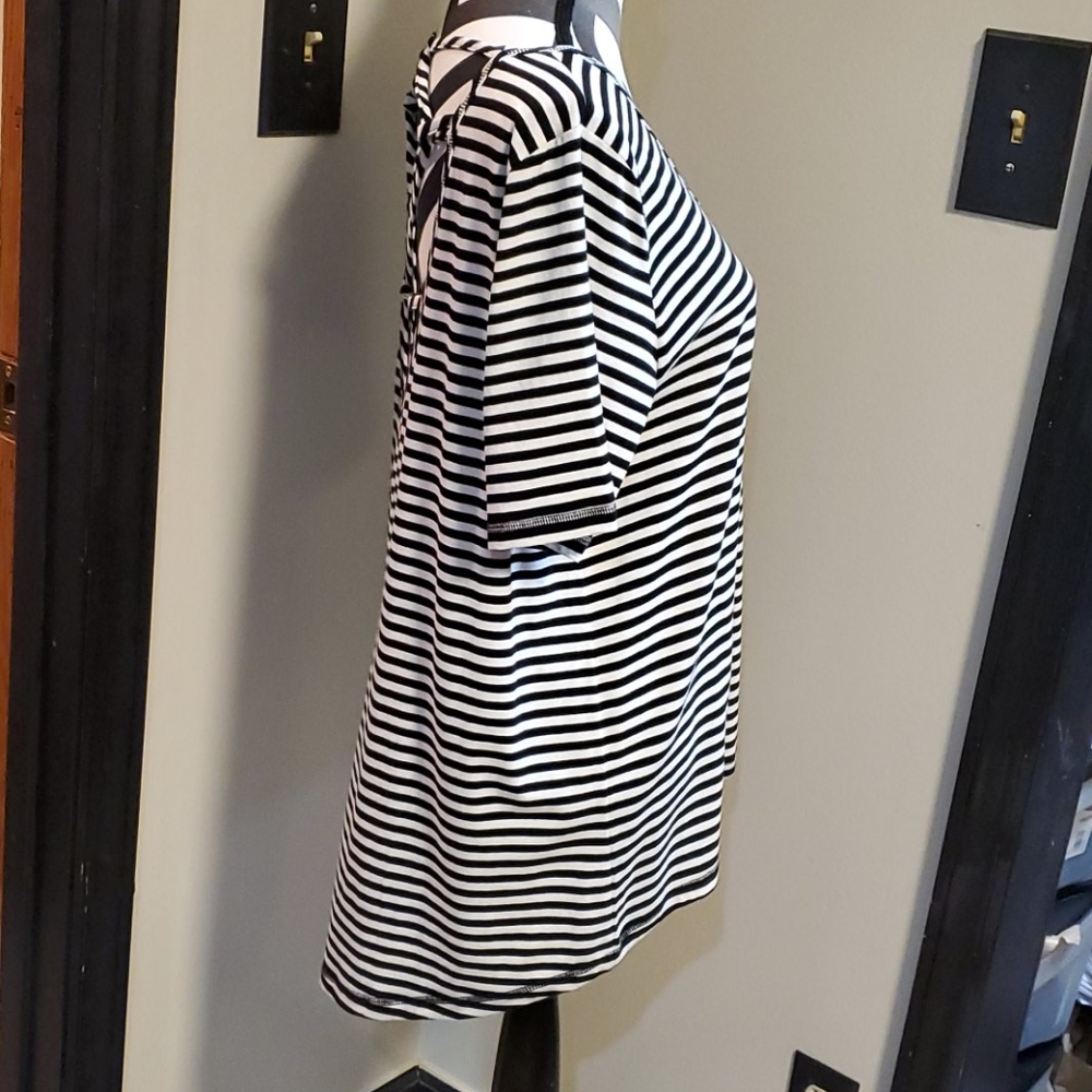 Tunic - Picture 2 of 5